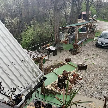 Nino Natural Wood House 1 Visoko