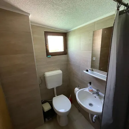 Nino Natural Wood House 公寓 维索科
